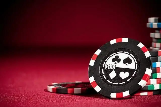 Card dealing sequence in live baccarat
